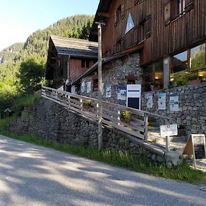 Hi Hostal