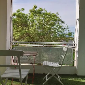 Le Lavarin Balcon Et Parking Prive Wifi Appartement Avignon